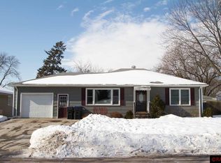 122 Electa Blvd, Mankato, MN 56001