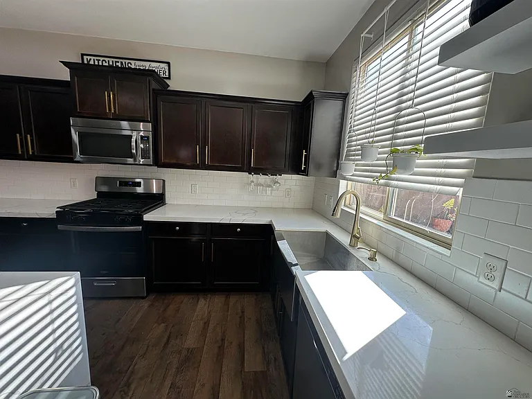 6569 E 34th Ln — Photo 7