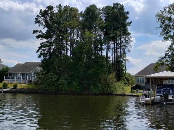 505 Nautical Way, Greenwood, SC 29649