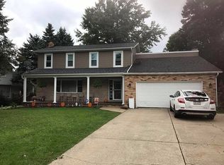 5507 Veldon Cir NE, Canton, OH 44721