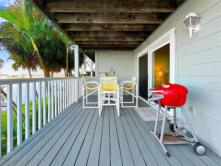 2505 Bay Blvd #1 — Photo 9