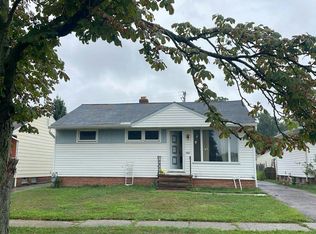 3327 Dellwood Dr, Parma, OH 44134