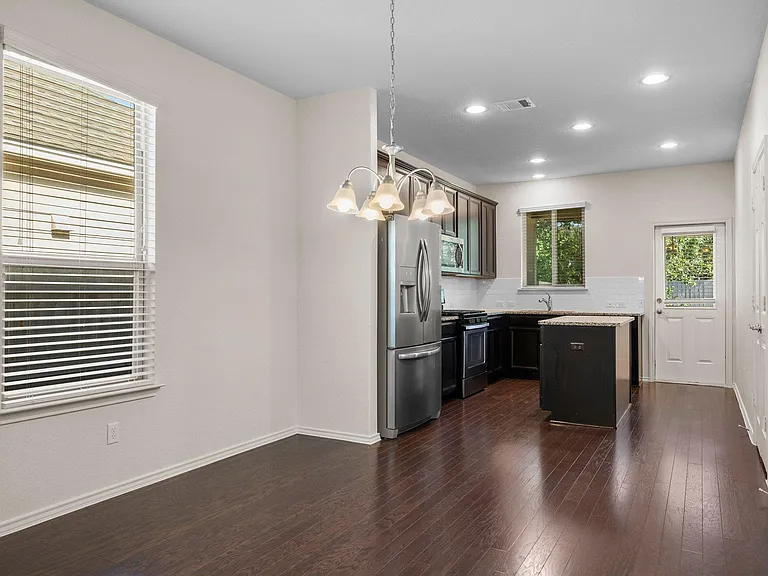 537 Bonnet Blvd — Photo 8