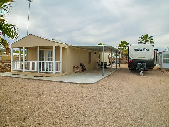 2nd image of 49618 Topaz Ave