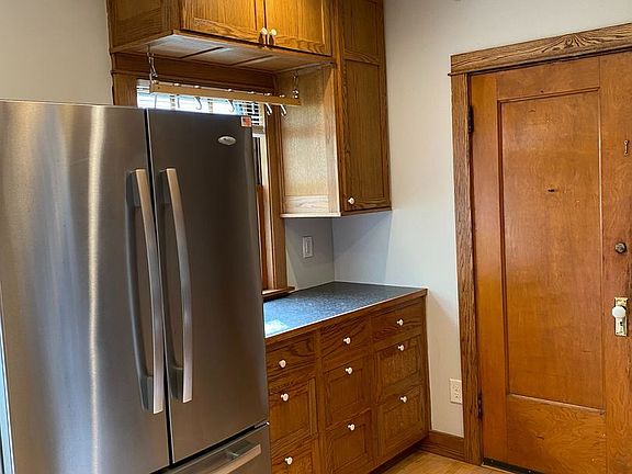 5th image of 712 4th St SE #7341601