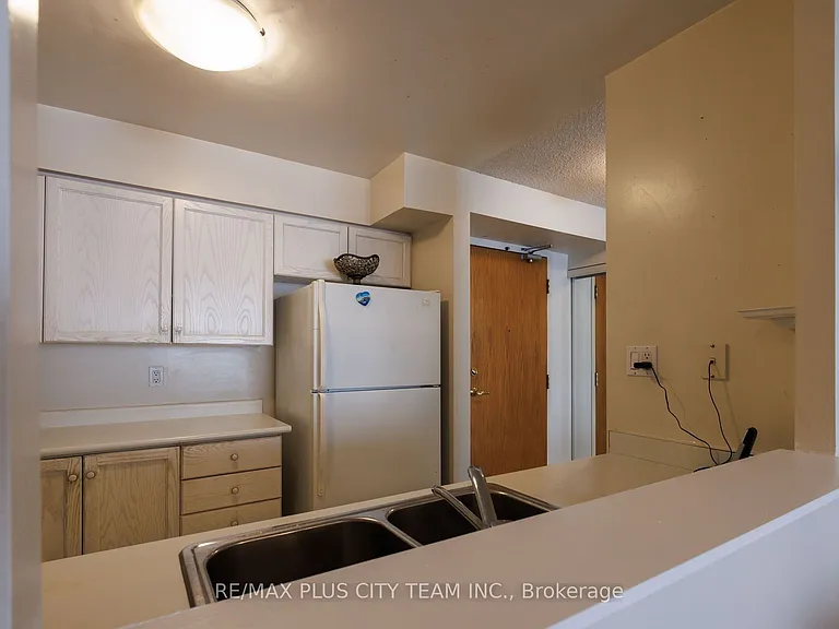 29 Northern Heights Dr #209 — Photo 14