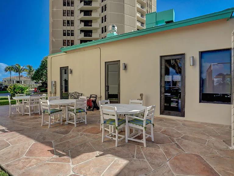 2800 N Ocean Dr #A — Photo 42