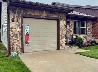 130 N Ryans Way, Saint Joseph, MO 64506