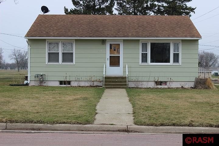 1st image of 504 1st St SE