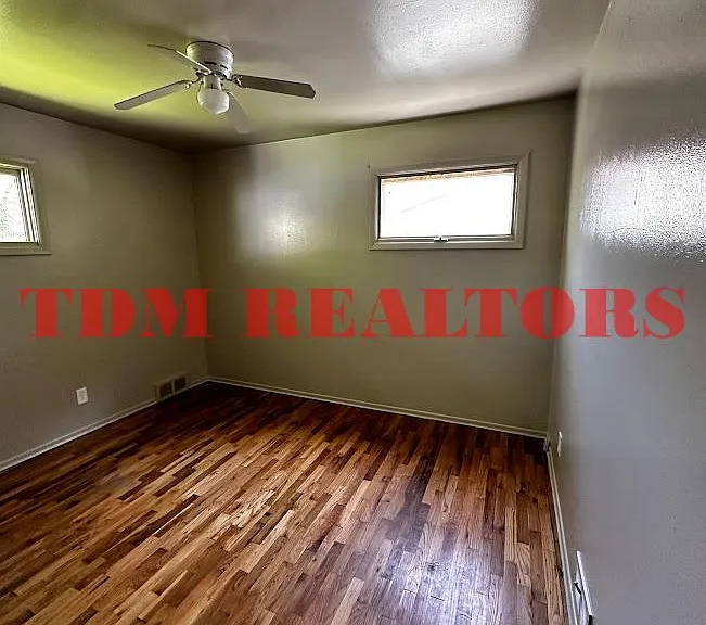 3737 Lynn St — Photo 6