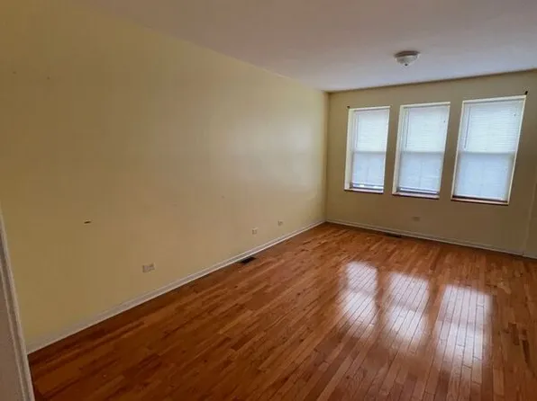 1402 N Avers Ave #2, Chicago, IL 60651