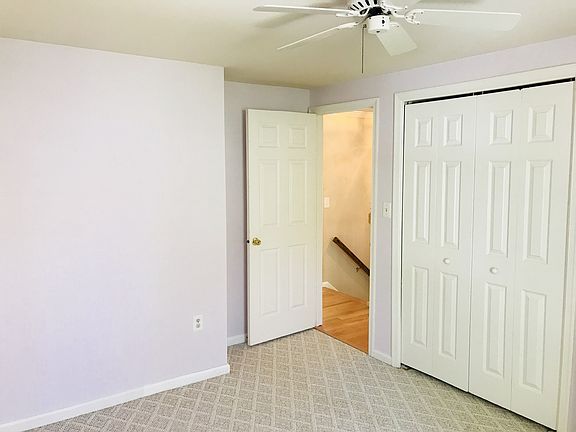 5th image of 15860 Montview Dr