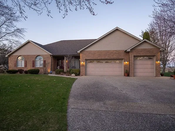 2905 Eagle Ridge Ct, Springfield, IL 62711