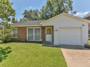 5103 Palmetto St, Bellaire, TX 77401
