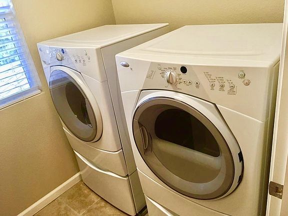 Laundry room (Washer & Dryer included) - Upstairs