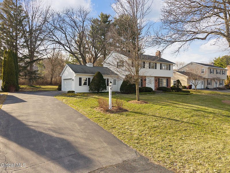 2nd image of 1139 Fernwood Drive