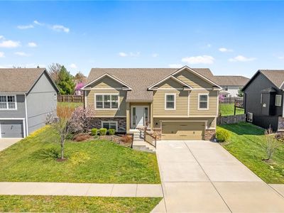 9024 SW 10th St, Blue Springs, MO, 64064