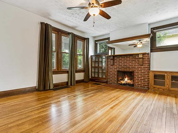 5th image of 2639 Glenmawr Ave