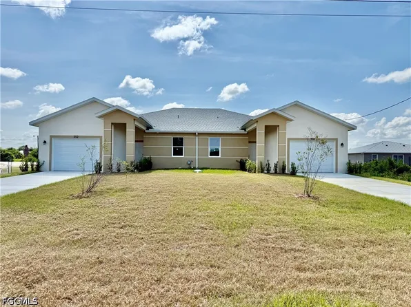 350/352 Pullman St, Lehigh Acres, FL 33974