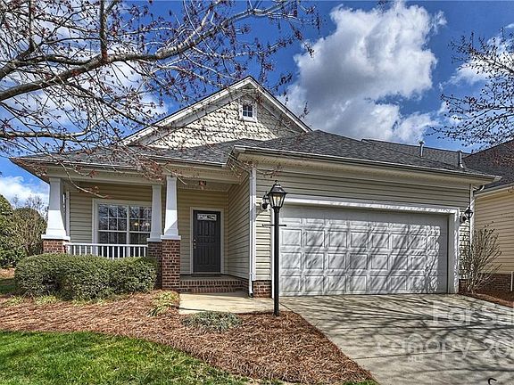 2nd image of 1001 Jody Dr