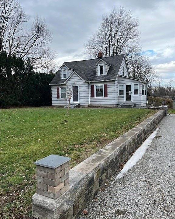2nd image of 4684 Webb Rd
