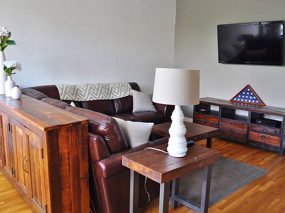 3rd image of 1205 Paris Ave APT 212