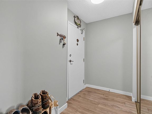 4th image of 103 Gorge Rd E #405