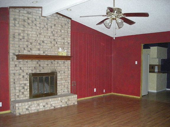 3rd image of 1736 E 56th St