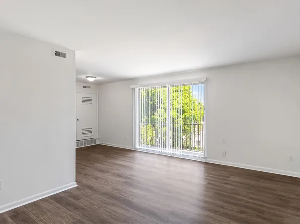 5120 Astor Pl SE #J9ff4a3tr, Washington, DC 20019