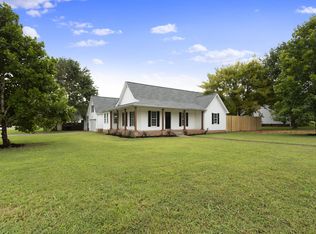 1507 Magnolia Dr, Murfreesboro, TN 37128