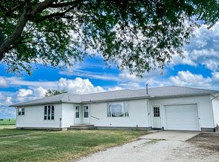 21491 Hazel Rd, Sterling, IL 61081