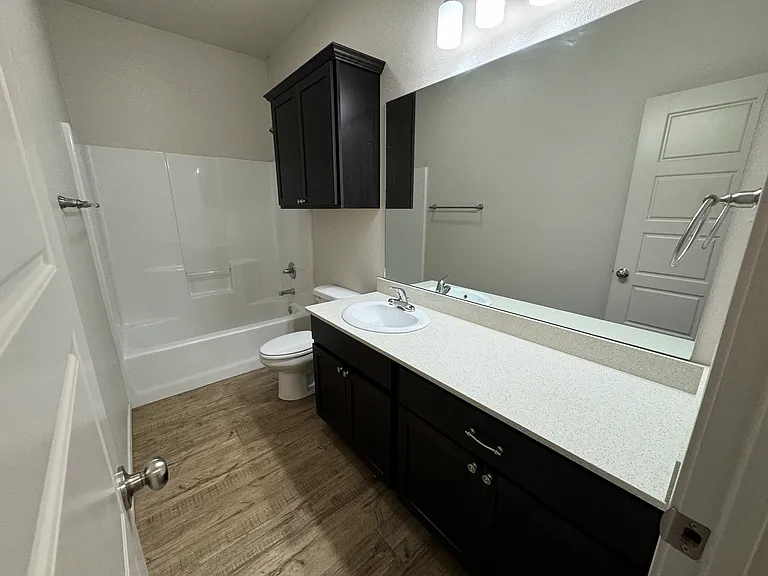 11824 Evanston Ave — Photo 21