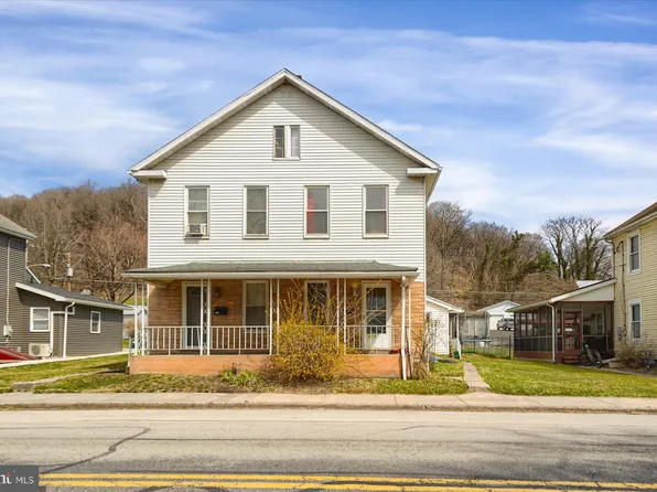 217 S Walnut St, Burnham, PA 17009