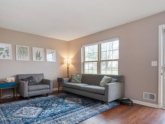 4th image of 8105 Amity Ln