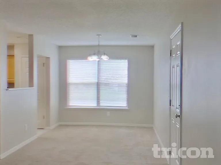 7091 Beechfern Ln S — Photo 5