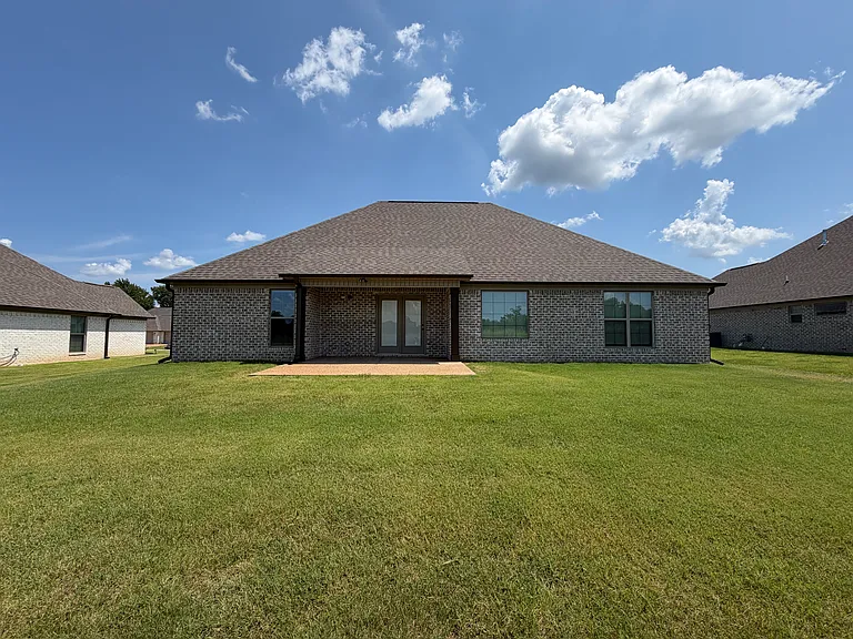 93 Garrison Dr — Photo 15