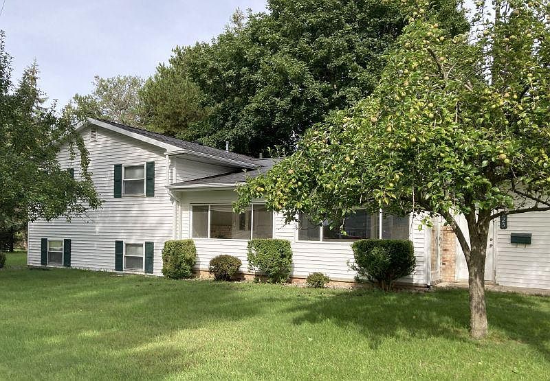 1st image of 225 Weitzel Dr