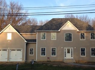 618 Buckelew Ave., Monroe, NJ 08831