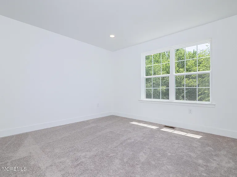 18 Crimson Dr — Photo 17