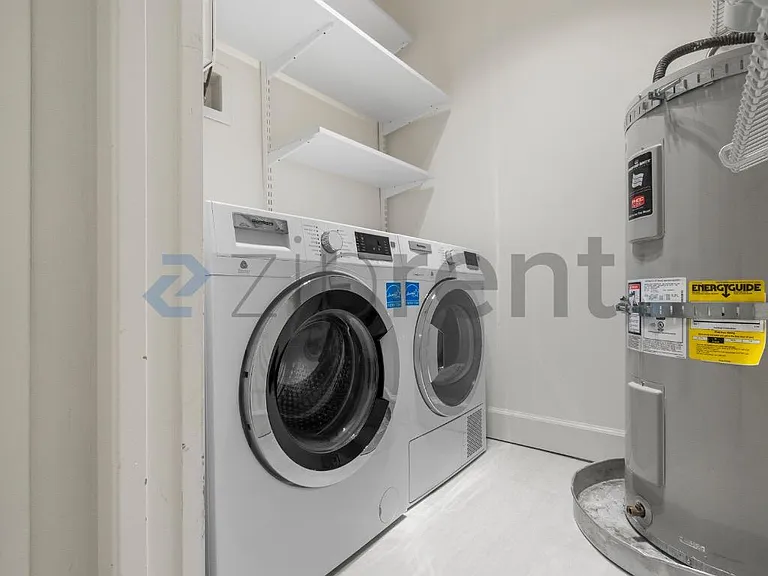 2501 Canterbury Ln E #222 — Photo 18