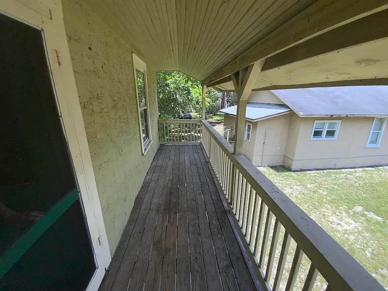 506 Bronson St — Photo 13