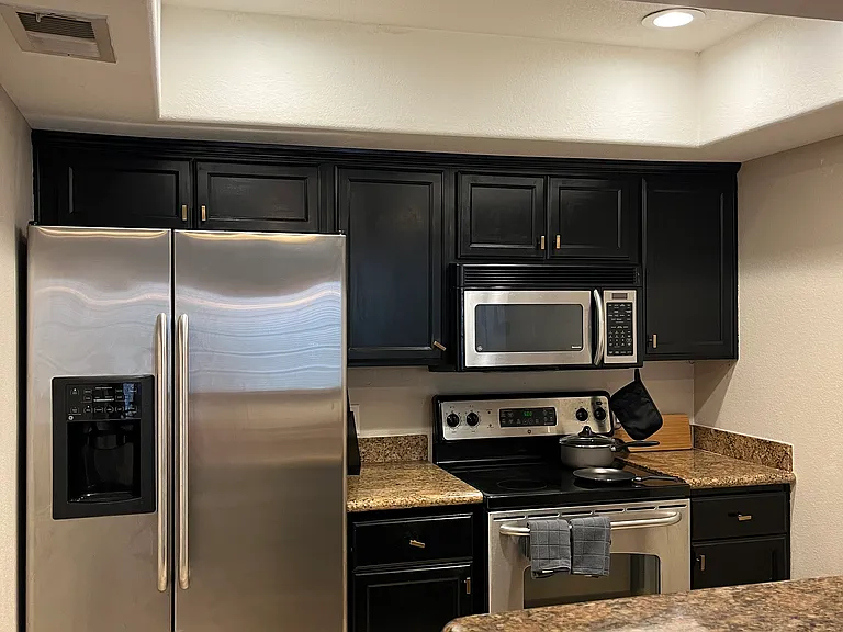 3235 E Camelback Rd — Photo 8