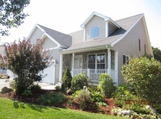 23 Arbor Cir, Litchfield, NH 03052