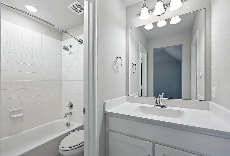 12559 Ravine Creek Rd — Photo 5