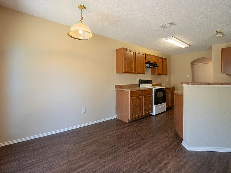 3316 Knoll Trl — Photo 6