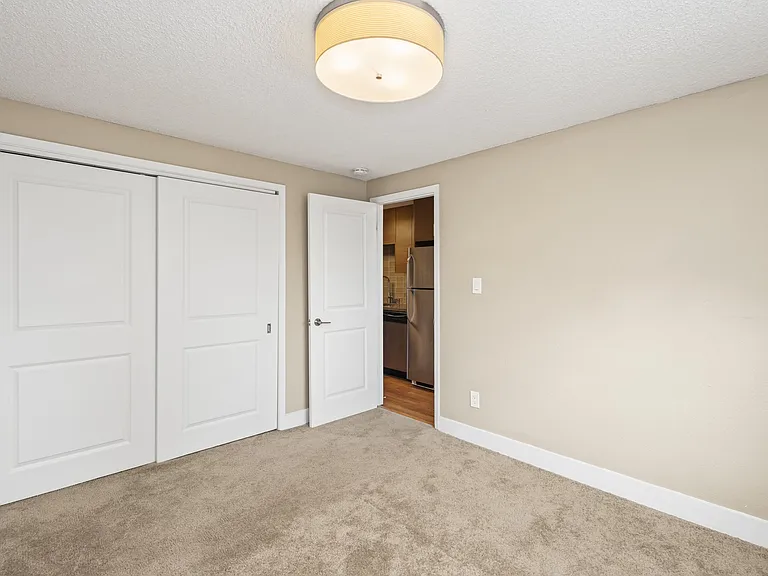 Pearl Apartments — Photo 8