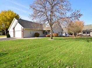 196 Goldfinch Ln, Clearwater, MN 55320