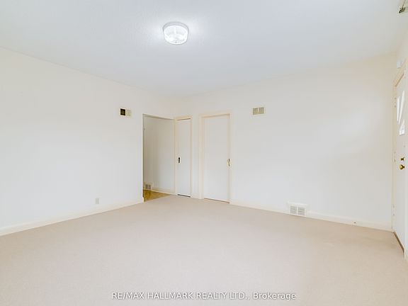 4th image of 945 Glencairn Ave