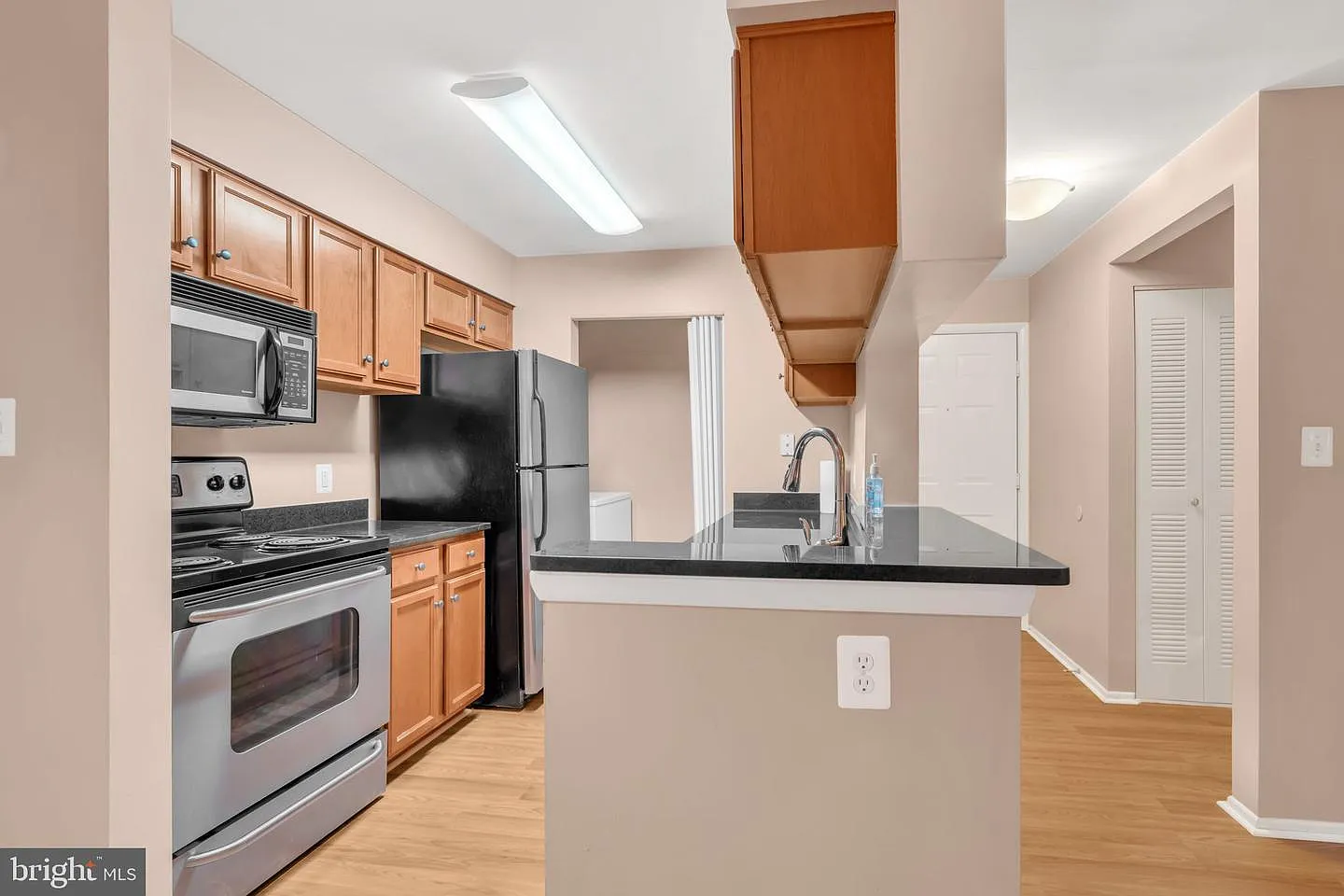 1 bed, 500 sqft, $1,500 — Photo 4