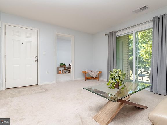 4th image of 1203 Raven Wood Ct Unit 203